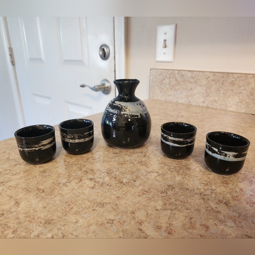 MCI Authentic Japanese Black Ceramic Sake Set